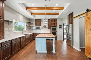 108 Santa Gertrudis Dr, Sutherland Springs, TX 78161 - Photo 15