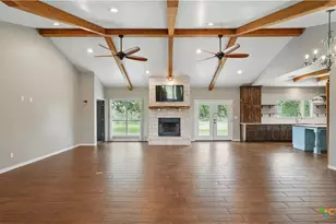 108 Santa Gertrudis Dr, Sutherland Springs, TX 78161 - Photo 11