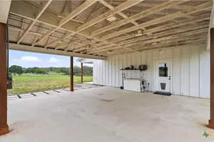 108 Santa Gertrudis Dr, Sutherland Springs, TX 78161 - Photo 31