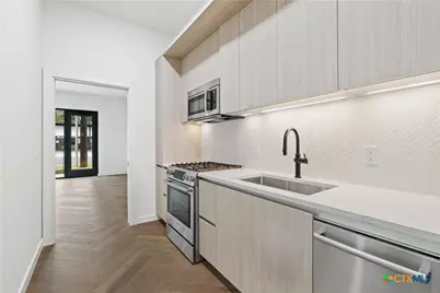 2209 S 1st Street #108, Austin, TX 78704 - Photo 11