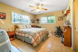 508 W Johnson St, Cuero, TX 77954 - Photo 11