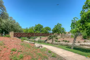 915 Prince Albert, Seguin, TX 78155 - Photo 11