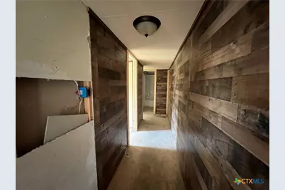 408 Debbie Street, Victoria, TX 77905 - Photo 5