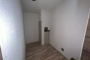 408 Debbie St, Victoria, TX 77905 - Photo 11