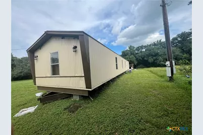 408 Debbie Street, Victoria, TX 77905 - Photo 3