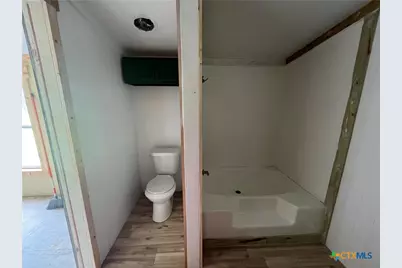 408 Debbie Street, Victoria, TX 77905 - Photo 15