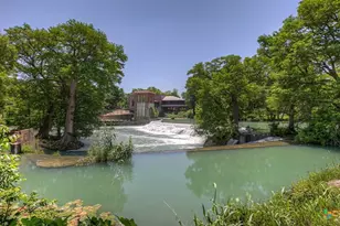 919 Prince Albert, Seguin, TX 78155 - Photo 21