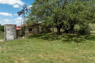 1338 County Rd 2998, Evant, TX 76525 - Photo 31