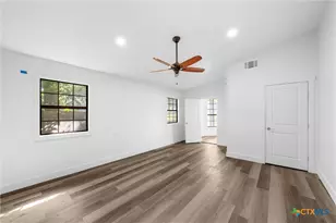 1524 E Avenue B, Temple, TX 76501 - Photo 15