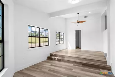 1524 E Avenue B, Temple, TX 76501 - Photo 9