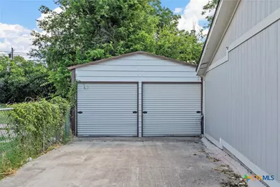 1524 E Avenue B, Temple, TX 76501 - Photo 3