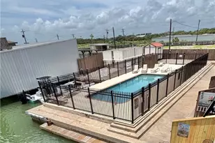 440 S 15th St, Port O'Connor, TX 77982 - Photo 5