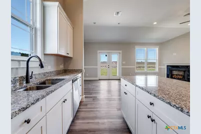 188 Turnberry Drive, La Vernia, TX 78121 - Photo 9