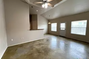 271 Rosalie Dr, New Braunfels, TX 78130 - Photo 7