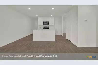 1030 Gladys Run, Seguin, TX 78155 - Photo 5