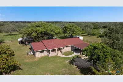 1033 Fm 1351, Goliad, TX 77963 - Photo 5