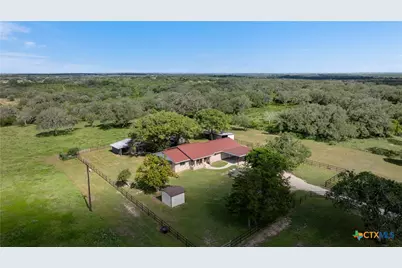 1033 Fm 1351, Goliad, TX 77963 - Photo 3