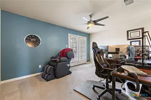 326 Comal Run, Hutto, TX 78634 - Photo 19