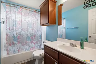 326 Comal Run, Hutto, TX 78634 - Photo 17