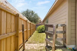 2989 Saddlehorn Drive, Seguin, TX 78155 - Photo 27