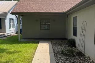 184 E Lincoln St, New Braunfels, TX 78130 - Photo 3