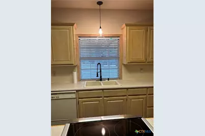 184 E Lincoln Street, New Braunfels, TX 78130 - Photo 15