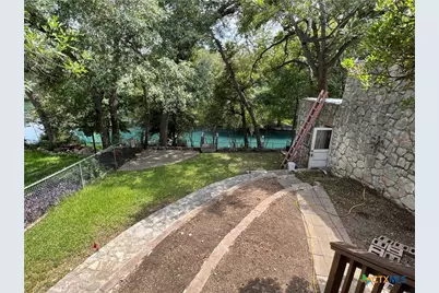 184 E Lincoln Street, New Braunfels, TX 78130 - Photo 35