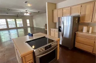 184 E Lincoln St, New Braunfels, TX 78130 - Photo 13