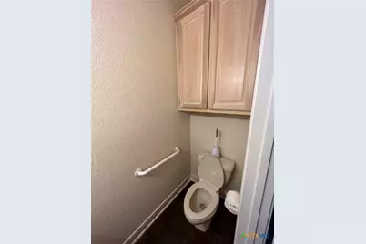 184 E Lincoln Street, New Braunfels, TX 78130 - Photo 19