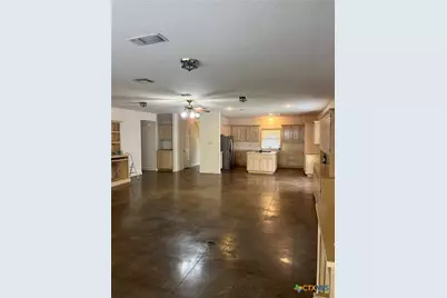 184 E Lincoln Street, New Braunfels, TX 78130 - Photo 11