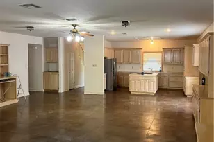 184 E Lincoln St, New Braunfels, TX 78130 - Photo 11