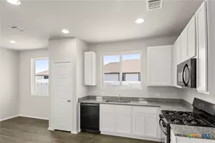 2971 Winding Creek, Kyle, TX 78640 - Photo 7