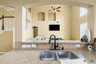 1002 Wallin Farms Cove, Hutto, TX 78634 - Photo 5