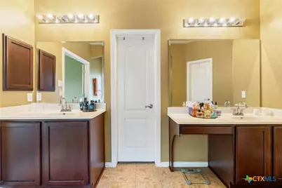 1002 Wallin Farms Cove, Hutto, TX 78634 - Photo 11