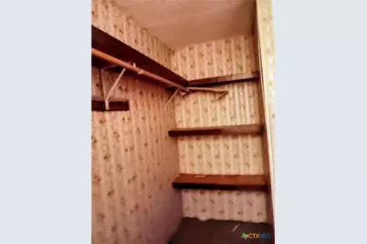 208 Antelope Circle, Victoria, TX 77904 - Photo 9