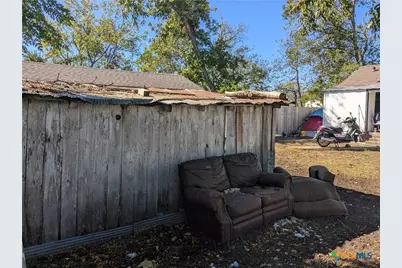 309 W Avenue P, Temple, TX 76504 - Photo 15
