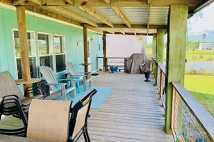 77 Blue St, Port O'Connor, TX 77982 - Photo 5