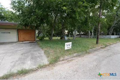 626 E Wallace Street, Gonzales, TX 78629 - Photo 21