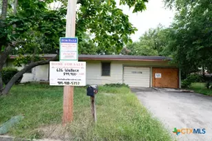 626 E Wallace St, Gonzales, TX 78629 - Photo 23