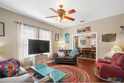 437 E 7th Street, Yorktown, TX 78164 - Photo 3