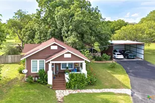 437 E 7th St, Yorktown, TX 78164 - Photo 1