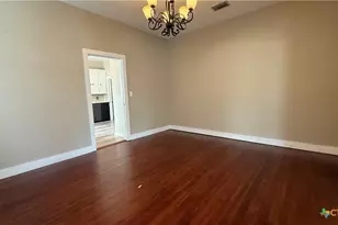 437 E 7th St, Yorktown, TX 78164 - Photo 9