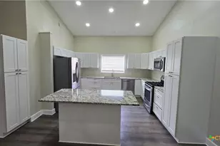 305 Remuda Dr, Liberty Hill, TX 78642 - Photo 11