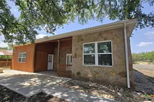 305 Remuda Dr, Liberty Hill, TX 78642 - Photo 3