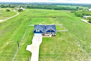 1474 County Rd 342, La Vernia, TX 78121 - Photo 5