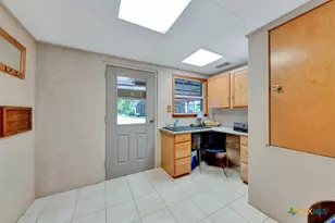 1321 E Zipp Rd, New Braunfels, TX 78130 - Photo 13