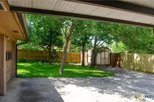 303 E 20th Ave, Belton, TX 76513 - Photo 7