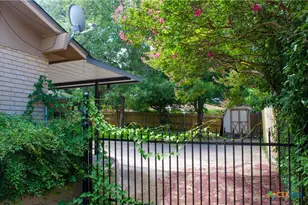 303 E 20th Ave, Belton, TX 76513 - Photo 5