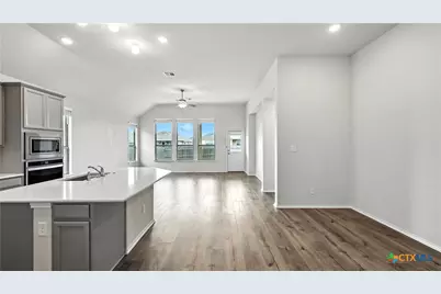 3938 Legend Park, New Braunfels, TX 78130 - Photo 5