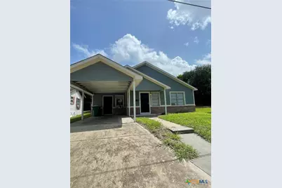 704 E 2nd Street, Victoria, TX 77901 - Photo 9